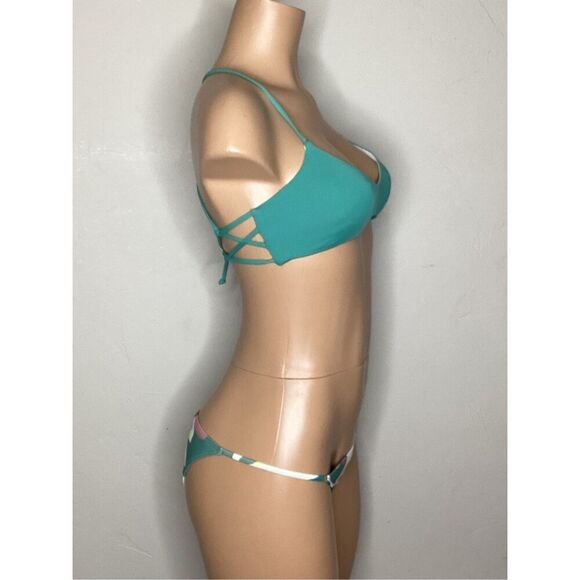 New. O’Neill soft green bikini. S/M. Retails $89 - Picture 4 of 7